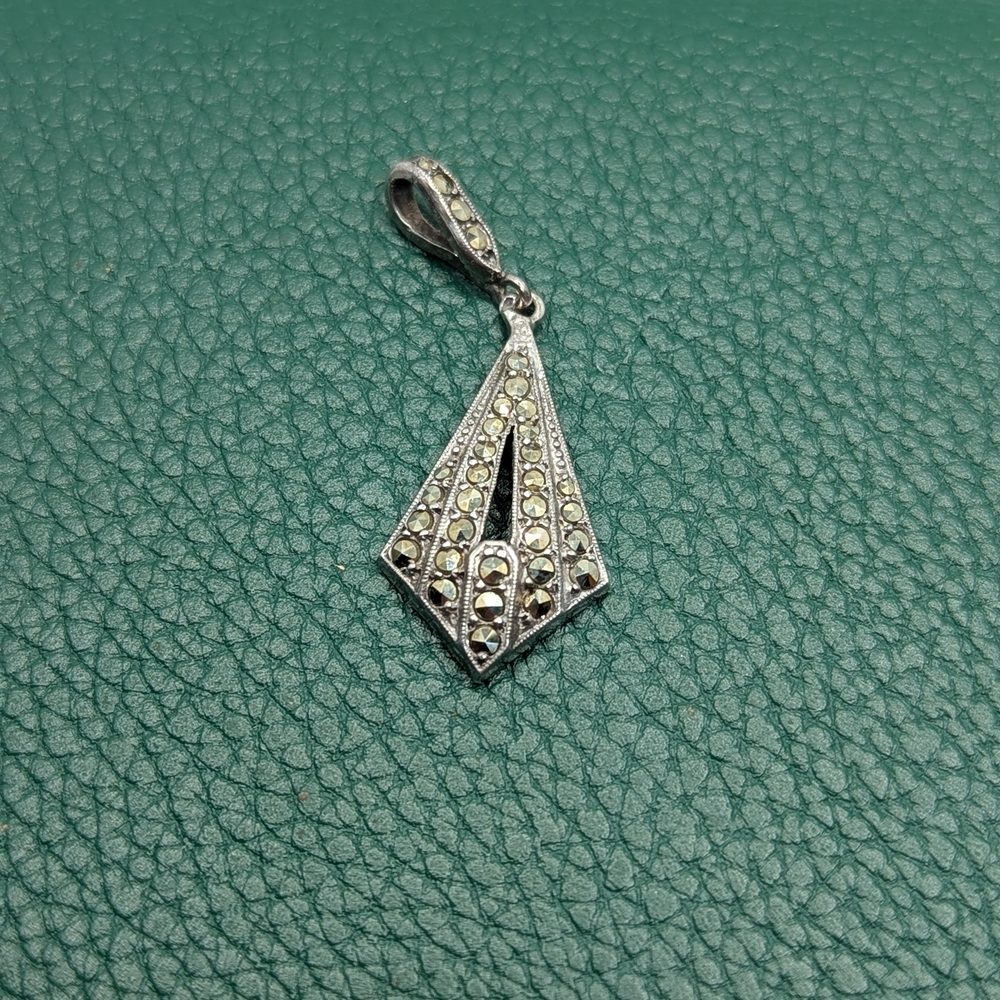 ✨ Vintage 925 Sterling Silver Art Deco-Style Marcasite Pendant ✨